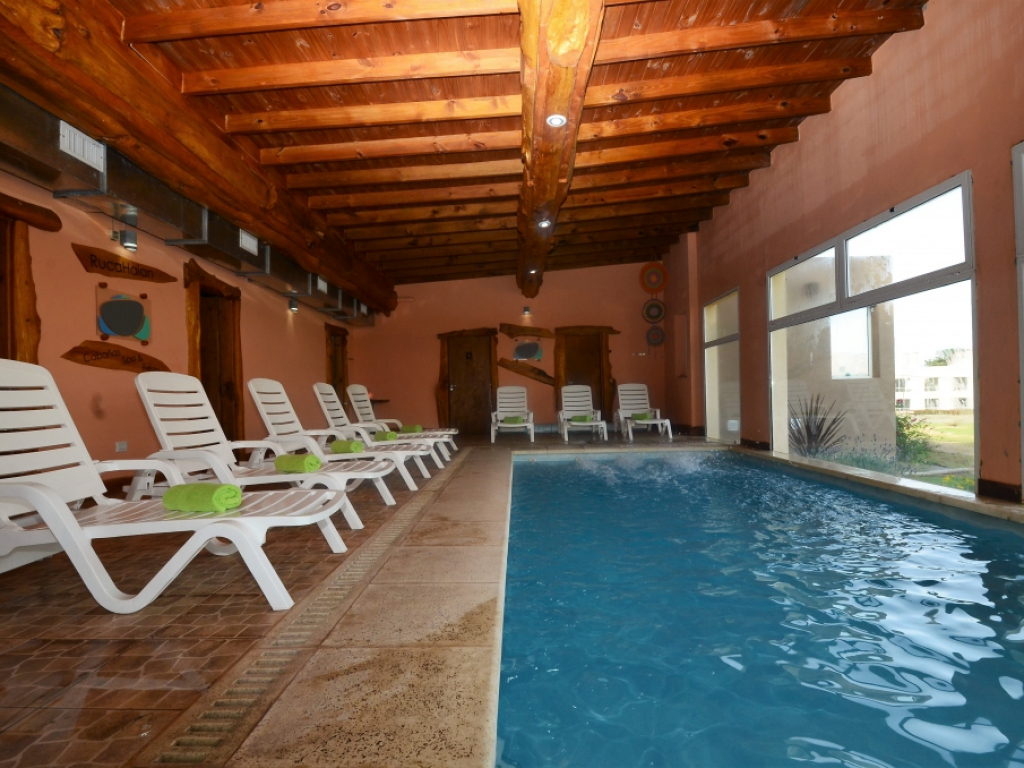 Ruca Haian. Caba�as Spa & Rest�